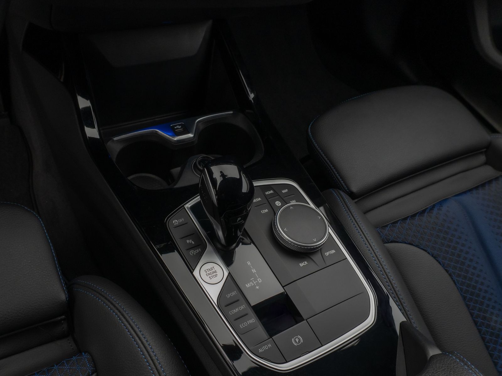 Fahrzeugabbildung BMW 120i M Sport DAB CockPitPr PDC Geschwindigkeitsr