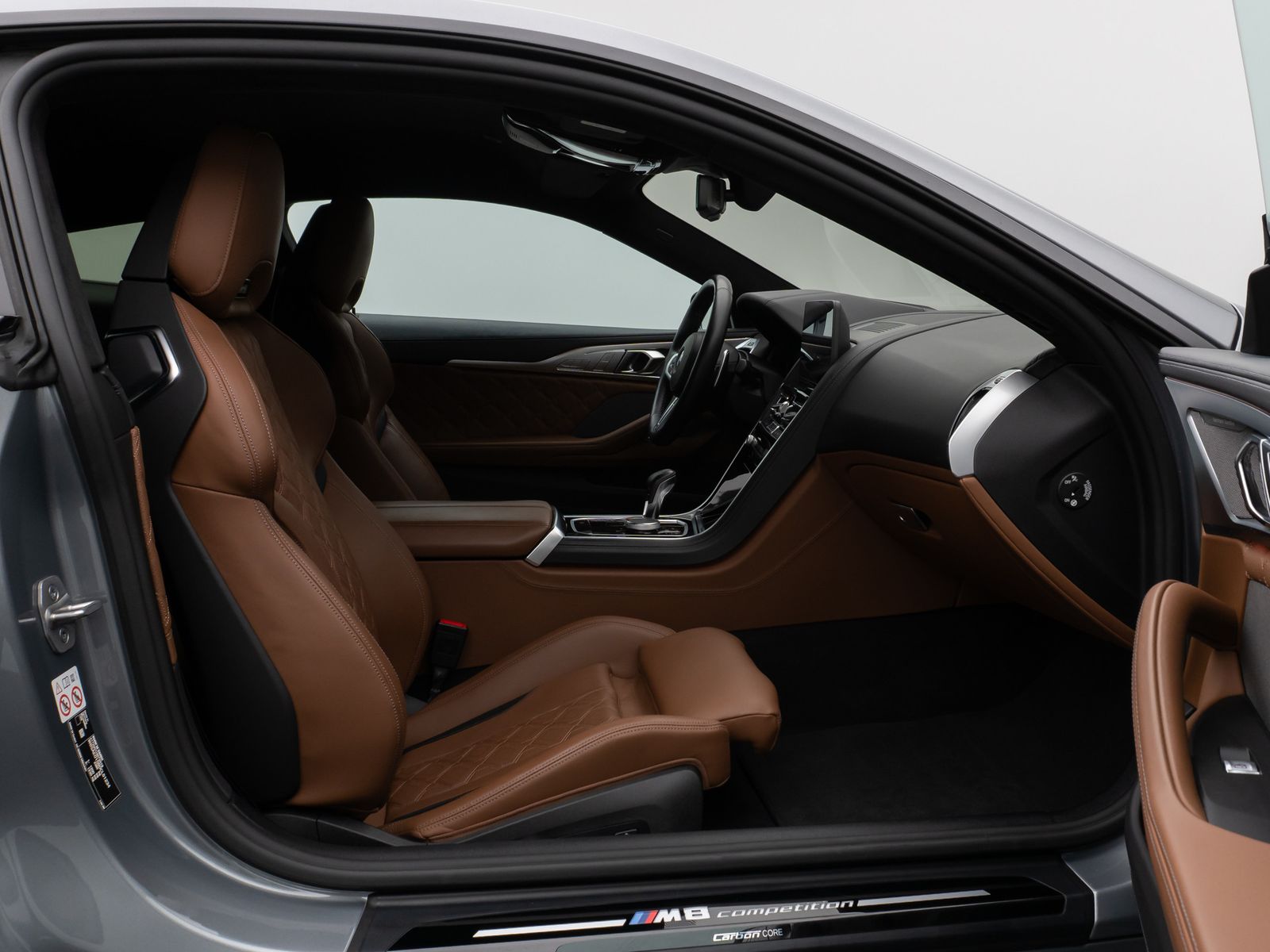 Fahrzeugabbildung BMW M8 Competition xD Coupé 360°Laser SoftCl DispKey