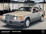 Mercedes-Benz 230 CE VelourROT ABS elektrFenster *H-Gutachten* - Mercedes-Benz 230 mit Benzin-Antrieb: Coupé