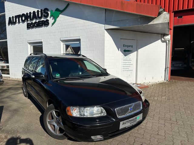 Volvo V70 Kombi 2.4 Edition Comfort/AUT/SHZ/LEDER/AHK