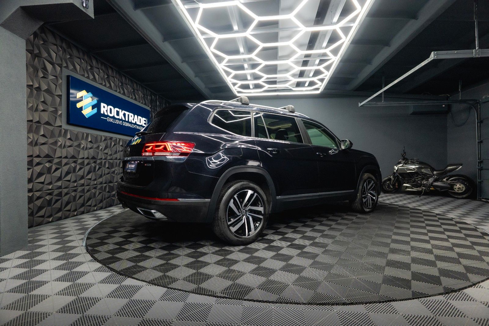 Fahrzeugabbildung Volkswagen ATLAS 3.6 4x4 SEL PREMIUM *6 Sitze*Pano*ACC*LED*