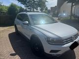 Volkswagen VW Tiguan Allspace 2.0 TDI / ACC / Scheckheft - VW Tiguan Allspace Unfallwagen