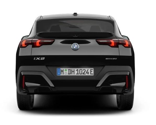 Foto Nummer 4: BMW iX2