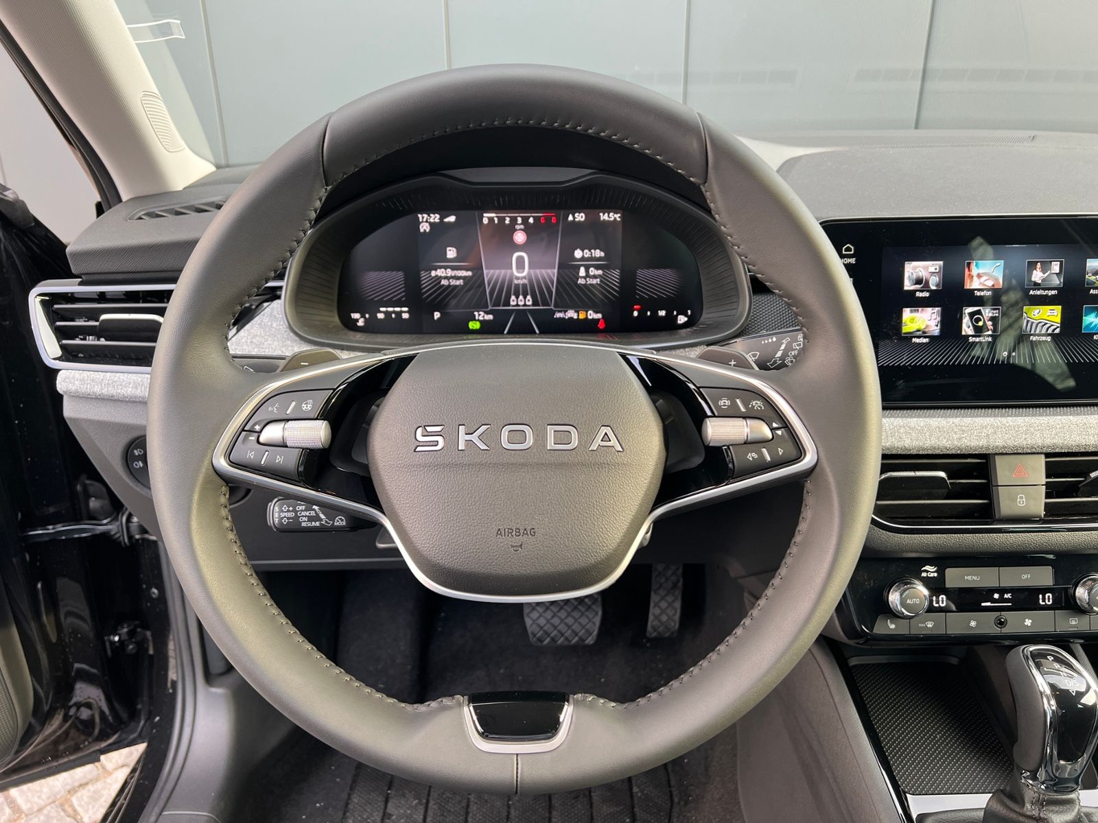 Fahrzeugabbildung SKODA Scala Selection 1.0 TSI DSG *AHK, LED, ACC, Kame