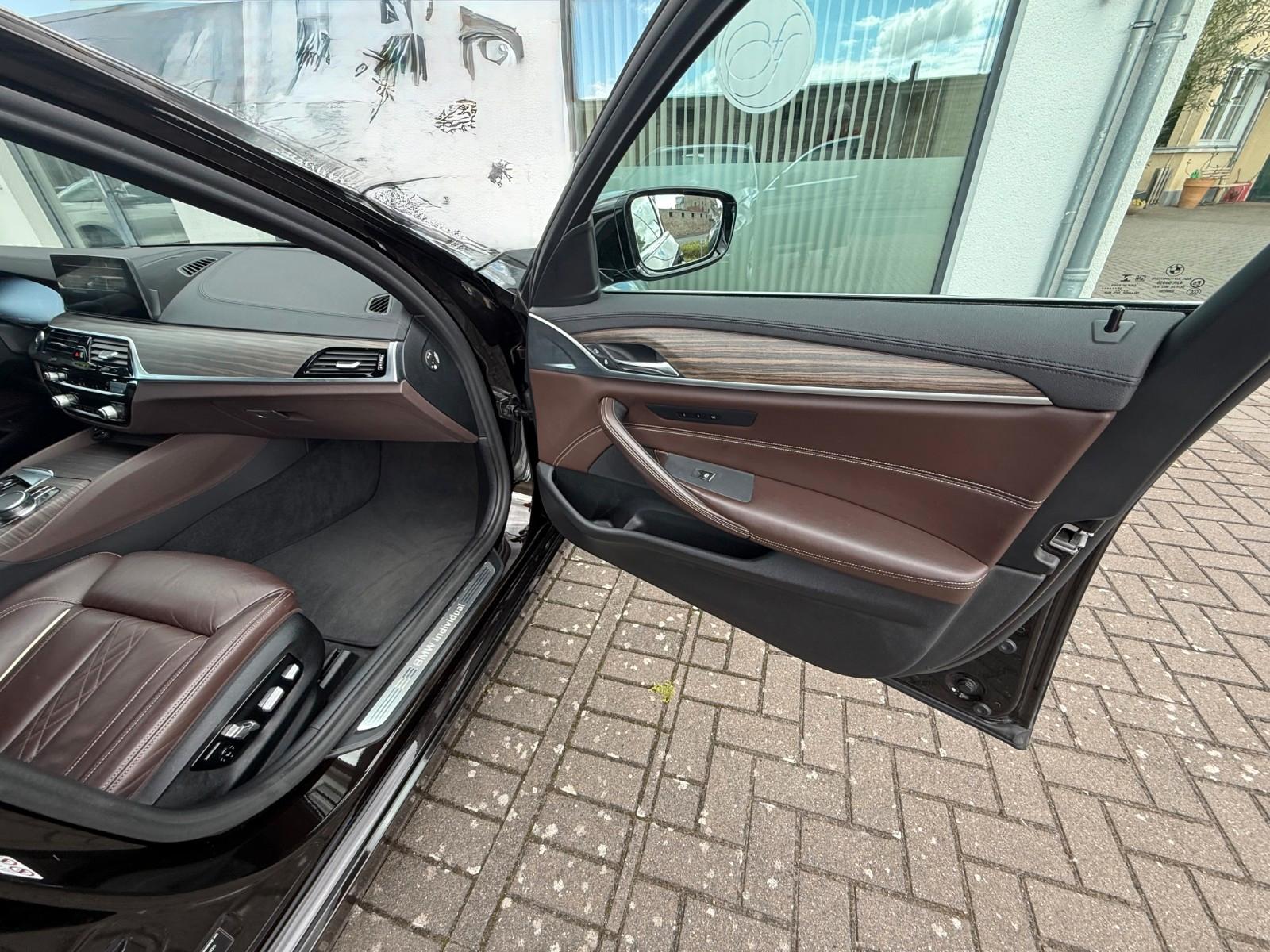 BMW 530d xDrive Touring A -