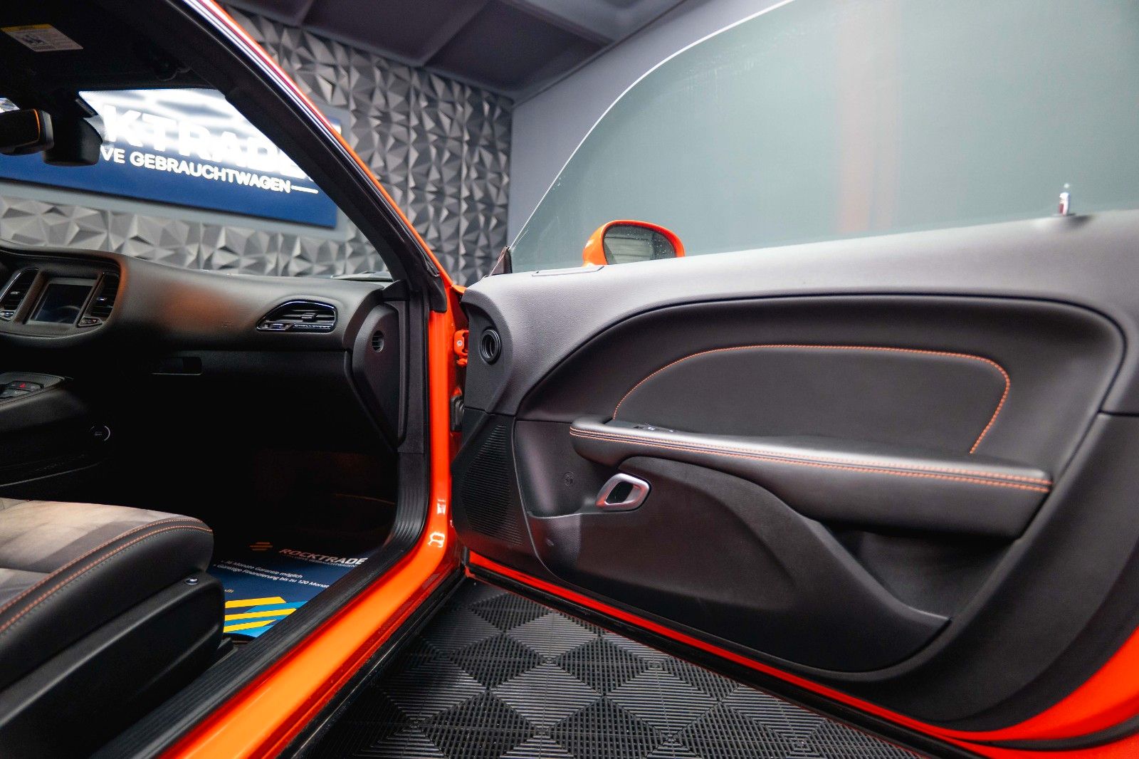 Fahrzeugabbildung Dodge Challenger 3.6 V6 GT SRT Styling *LED*CarPlay*