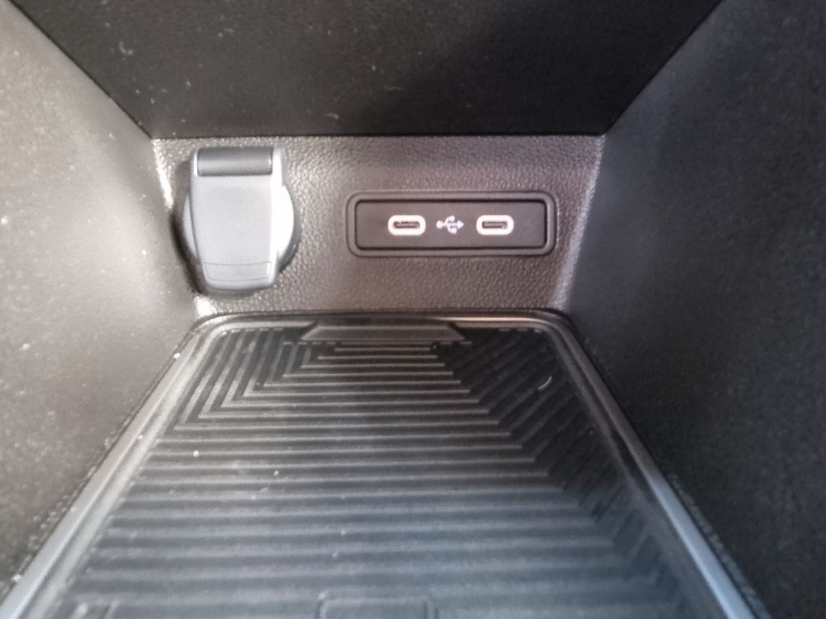 Fahrzeugabbildung Renault R 4 E-Tech elektrisch Techno 150 Comfort Range