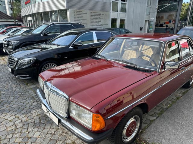 Mercedes-Benz 200 Ben  W123 Limo 4 Gang Schalter Aus 2 Hand