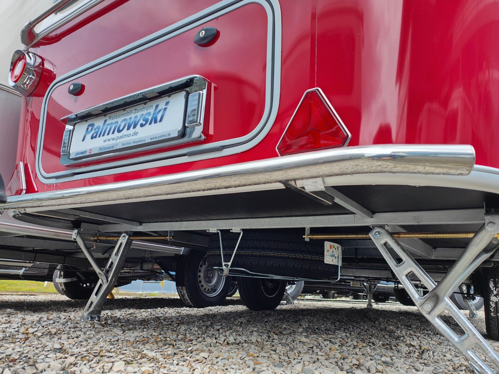 Fahrzeugabbildung HYMER / ERIBA / HYMERCAR Touring 530 Tango Red - JETZT 8.024€ SPAREN !!!