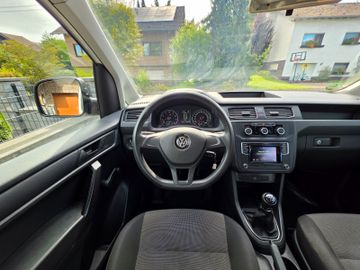 Volkswagen Caddy - 11