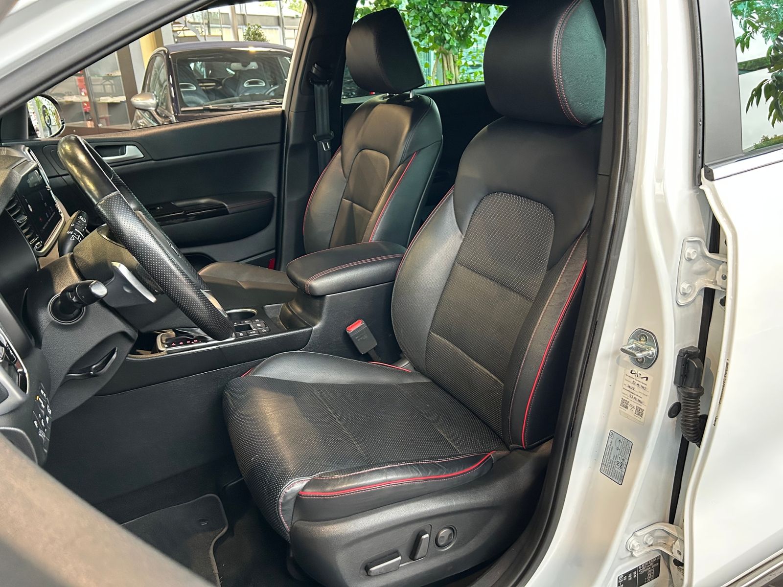 Fahrzeugabbildung Kia Sportage GT-Line 4WD ACC LED NAVI ALU