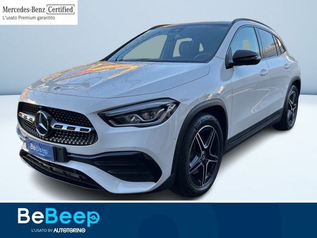 Mercedes-Benz GLA 200 D PREMIUM 4MATIC AUTO