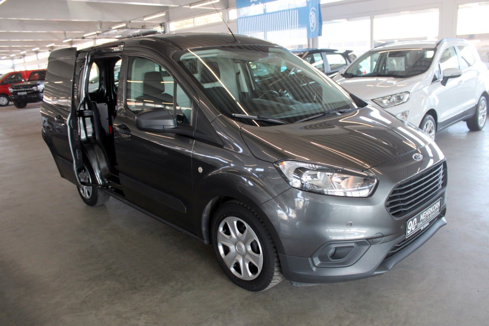 Fahrzeugabbildung Ford Transit Courier TDCI TREND KLIMA AHK WinterPaket