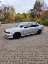 BMW 525i E39 facelift 18 Zoll Xenon 8x Bereift - BMW 525 aus 2000: 525i