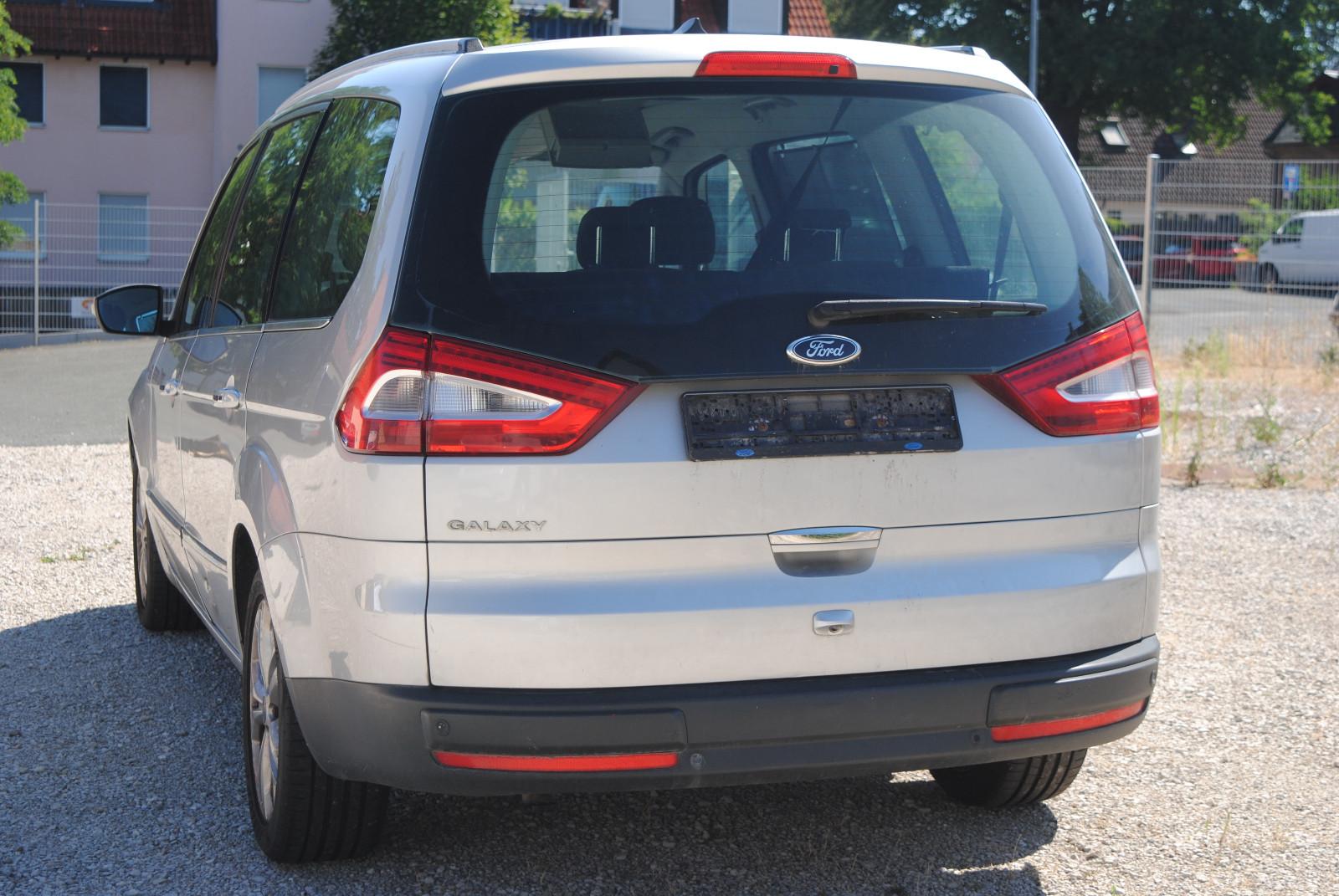 Ford Galaxy 2012 — photo 6