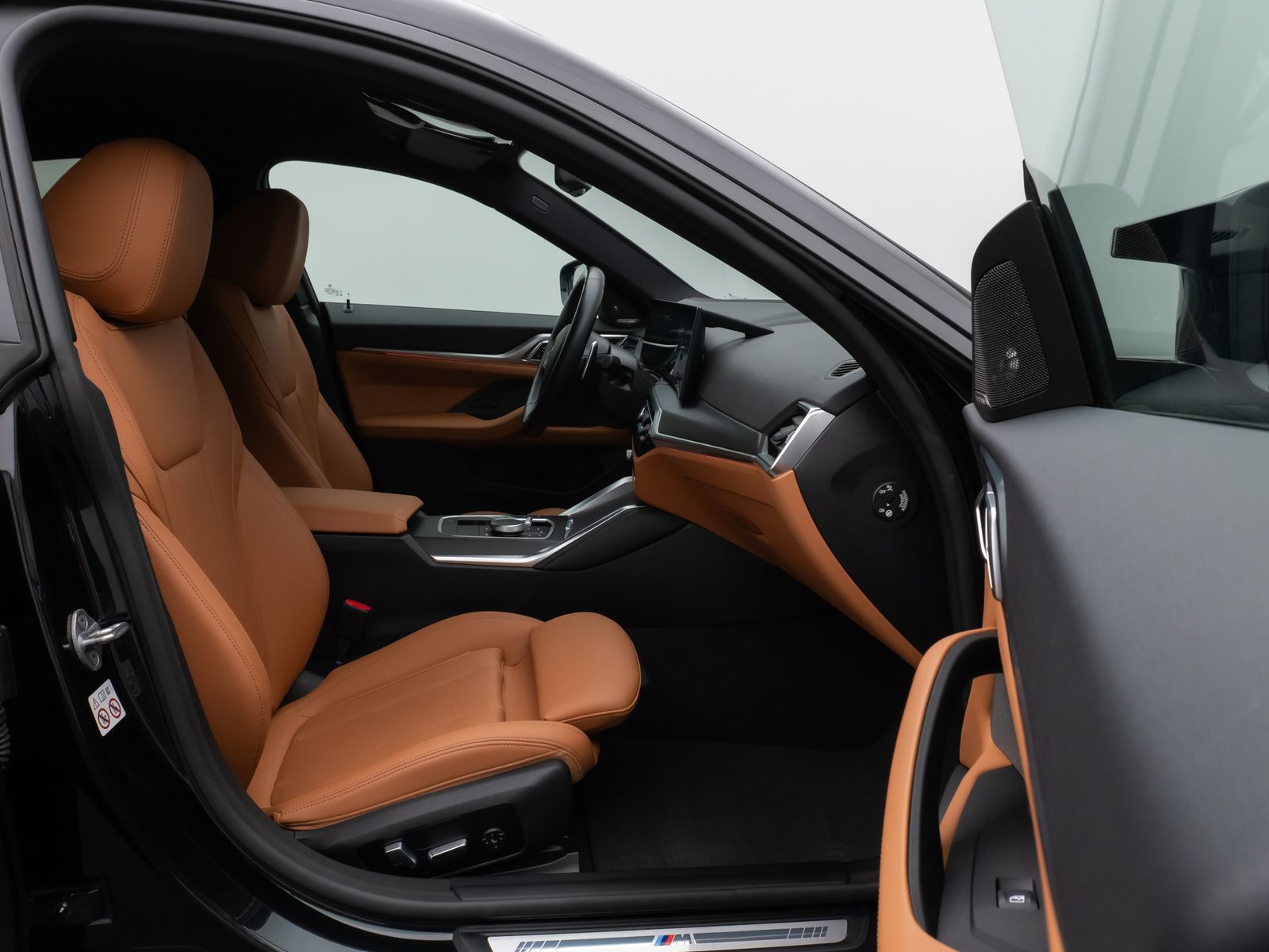 Fahrzeugabbildung BMW M440i xD Gran Coupé Laser Kamera HUD DAB H/K AHK