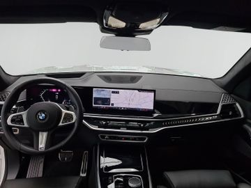 BMW X7 - 7