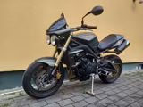 Triumph Street Triple 675 mattgrünmetallic - TRIUMPH 675