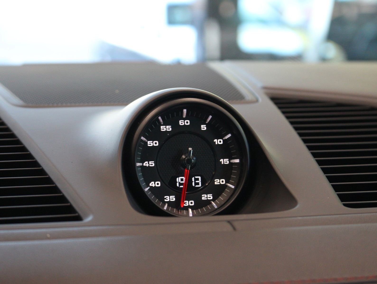 Fahrzeugabbildung Porsche Cayenne GTS Sport Chrono+Sport Design+HUD+ACC