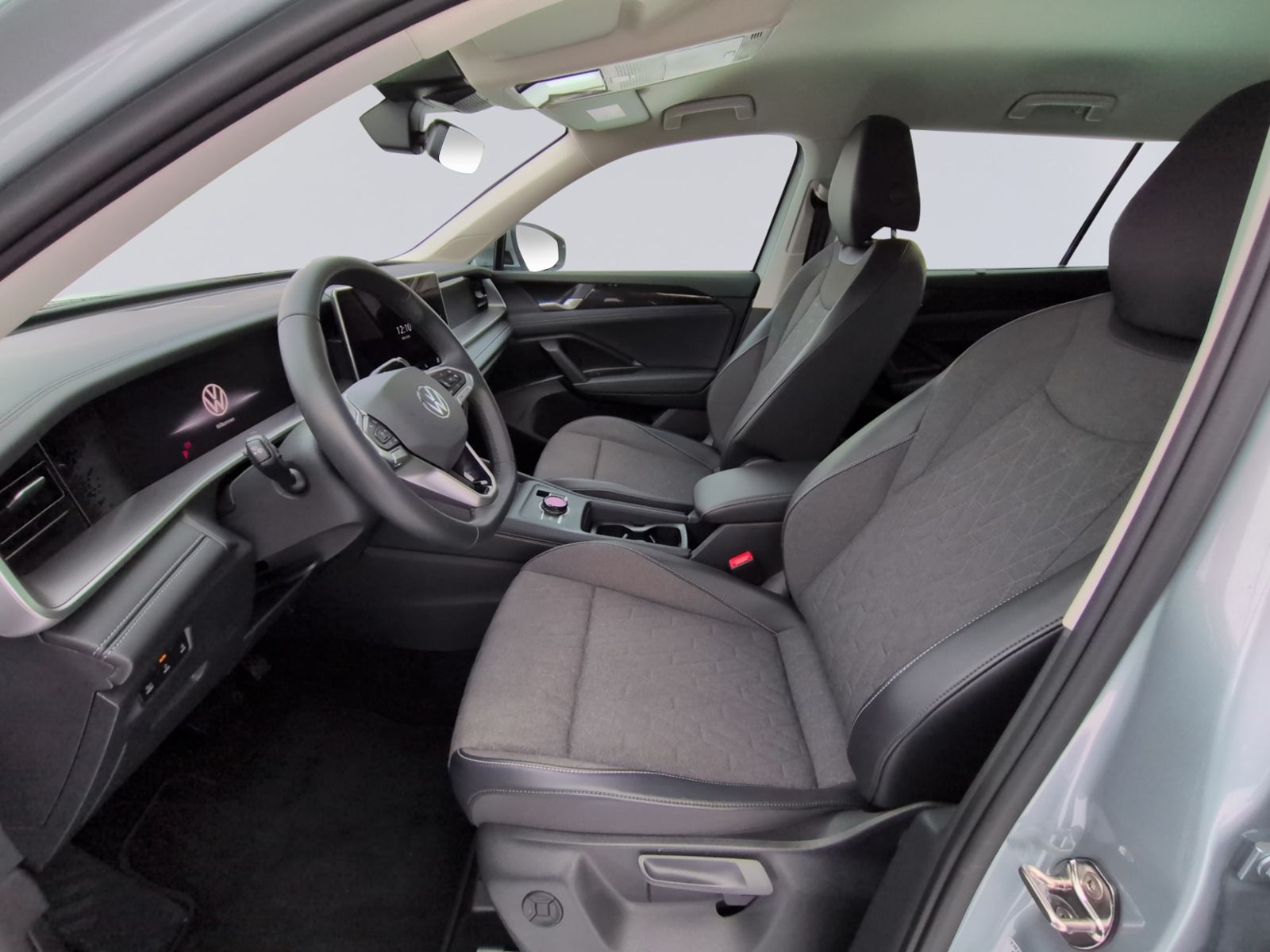 Tayron 1.5 eTSI DSG Life KAMERA+AHK+NAVI