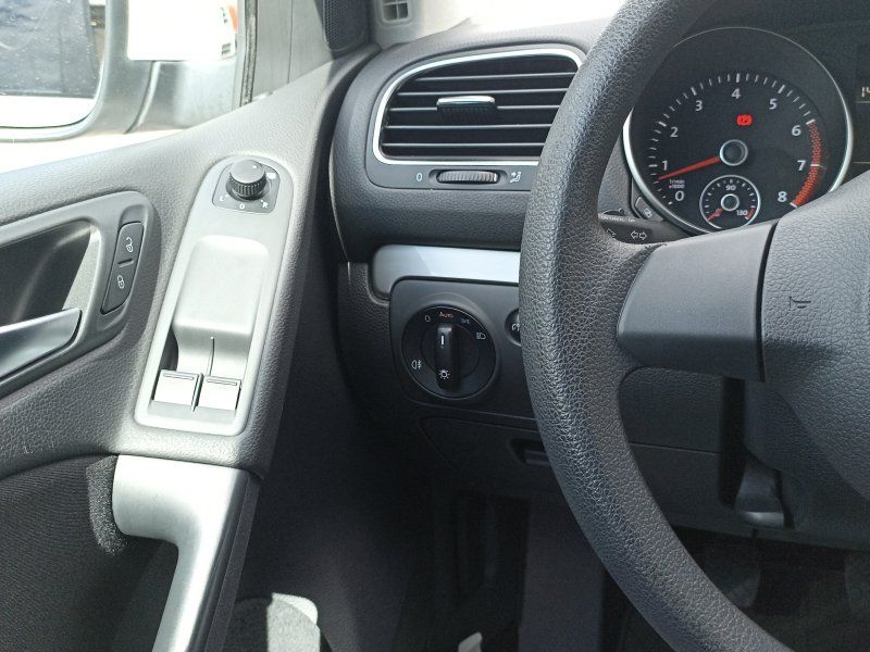 Fahrzeugansicht 9 Fahrzeugabbildung Volkswagen Golf VI 1.2 TSI Trendline NAVI+PDC+TEMPOMAT+SIT