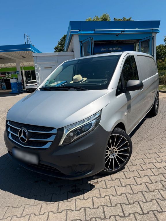 Image of Mercedes-Benz Vito