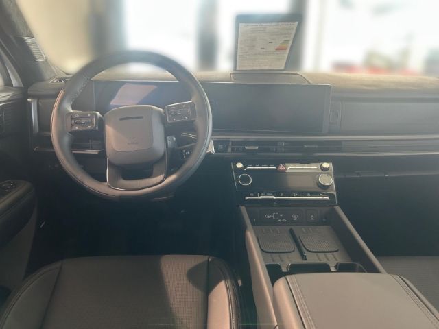 Fahrzeugabbildung Hyundai SANTA FE PHEV (MY25) 1.6 T-GDI 4WD BLACKLINE 7-S