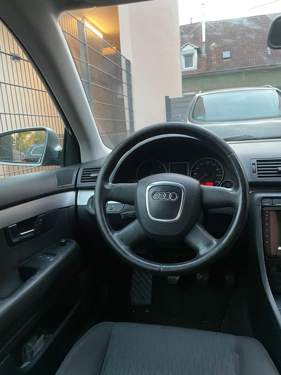 Audi A4 2007 — photo 8