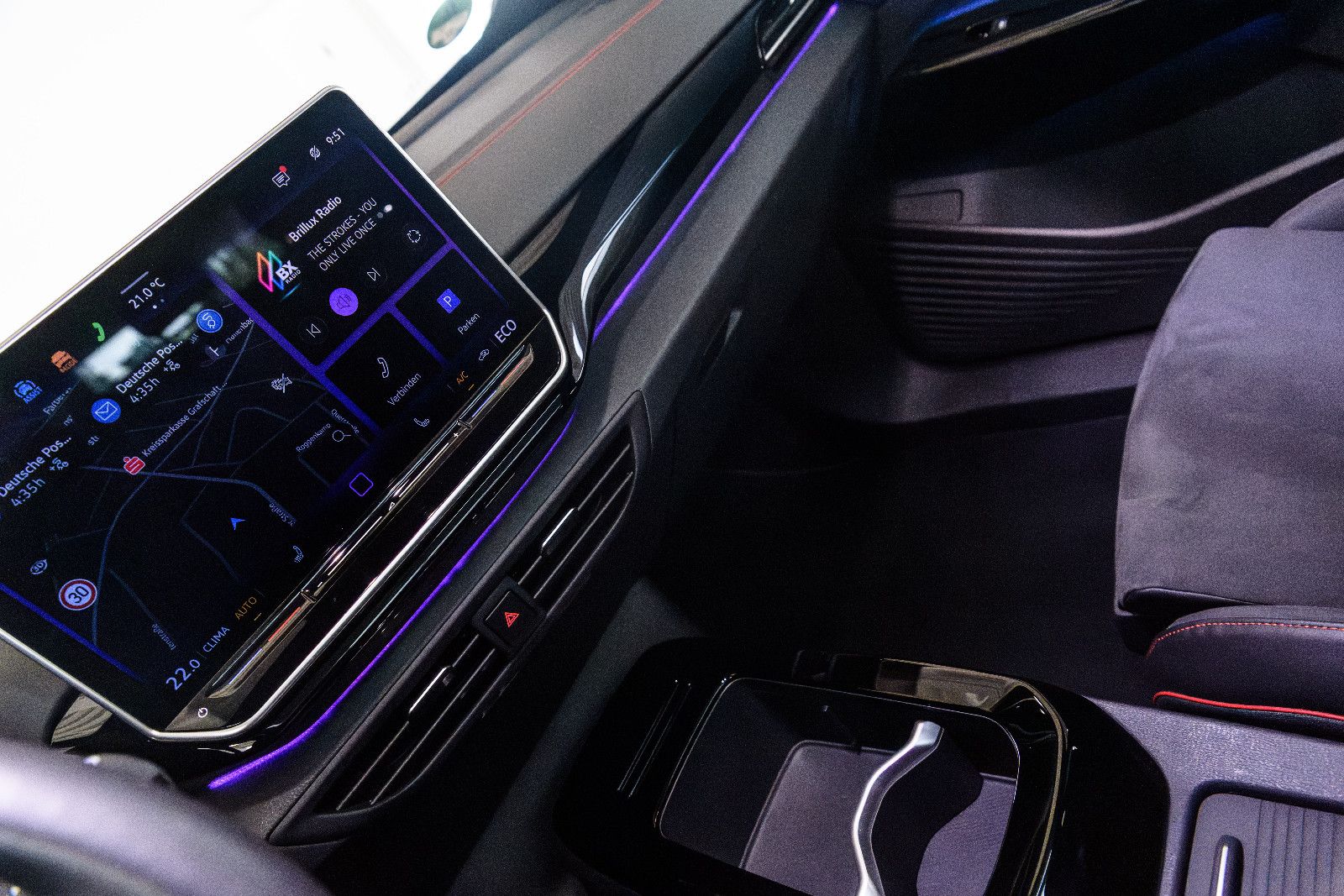 Fahrzeugabbildung Volkswagen ID.4 250 GTX 4Motion IQ-LED+AHK+E-SITZE+PANO+HuD