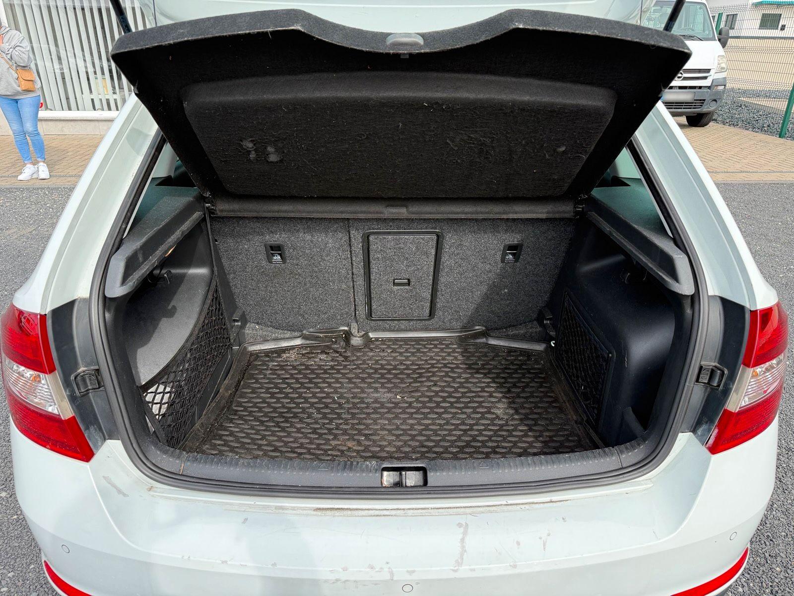 Skoda Rapid 2015 — photo 14