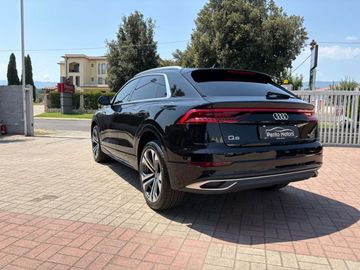 Audi Q8 - 5