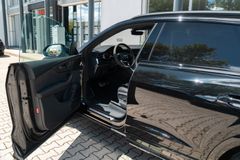 AUDI RSQ8 TFSI quattro/ AHK/ RS ESSENTIAL/ KERAMIK AUDI RSQ8 TFSI quattro/ AHK/ RS ESSENTIAL/ KERAMIK