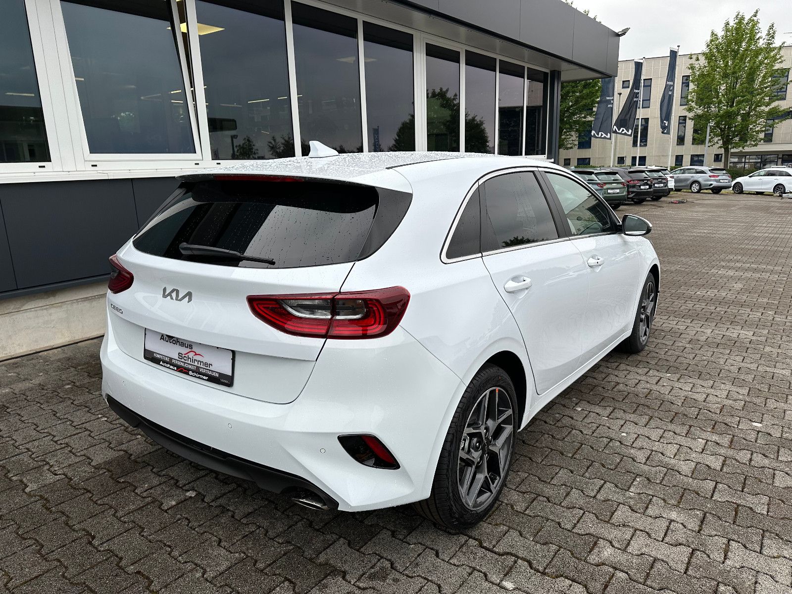 Fahrzeugabbildung Kia cee'd / Ceed 1.5 T-GDI MTUltimate Edition Style