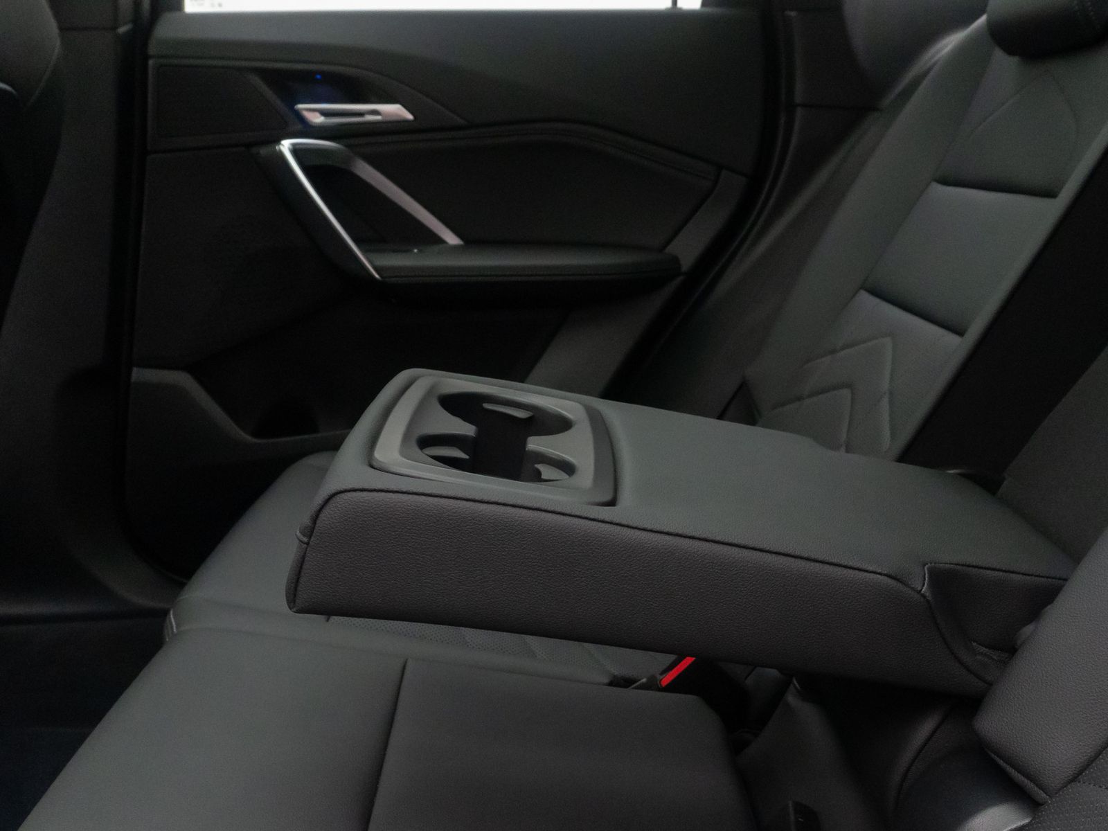 Fahrzeugabbildung BMW X1 sD18d xLine 360° HUD DAB Komfort Panorama 19"