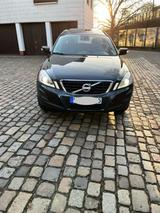 Volvo xc60 D3 Scheckheftgepflegt ! - Volvo aus 2010: Geländewagen