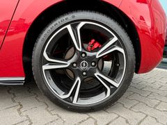 Fahrzeugabbildung Opel Corsa F 1.2 Turbo GS Line *H&R*112kW*LED*SHZ*