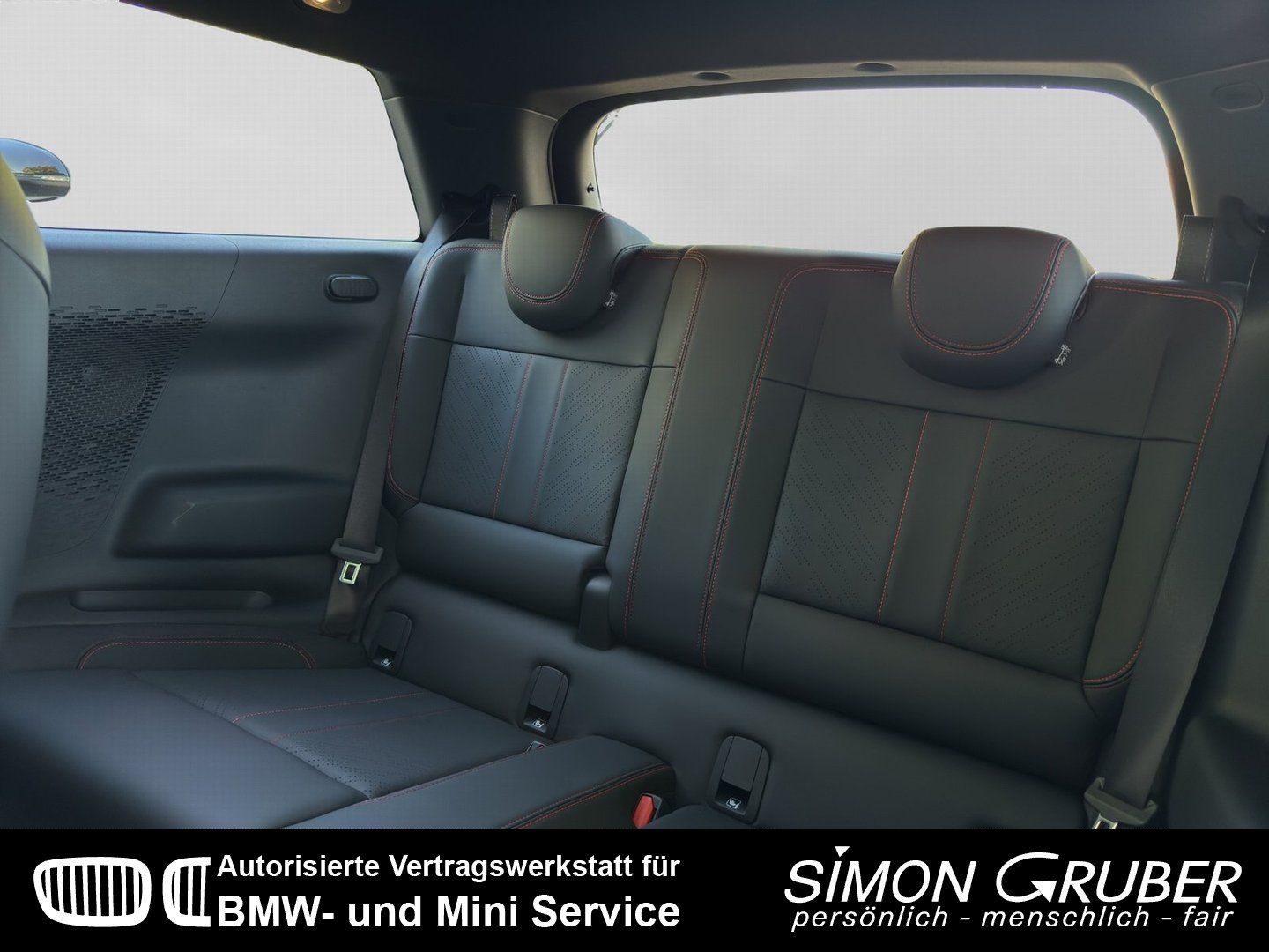 Fahrzeugabbildung MINI Cooper SE John CooperWorks Panorama HUD Ambiente