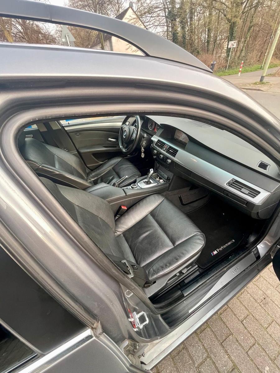 BMW 520 2008 — photo 12
