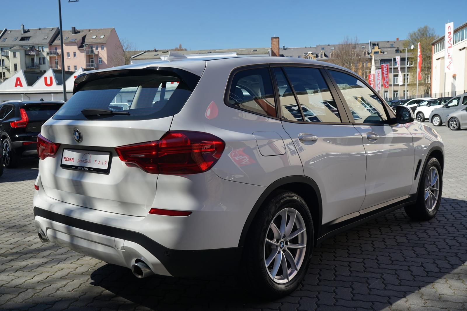 BMW X3 xDrive 20 i Advantage Xenon Navi Sitzheizung