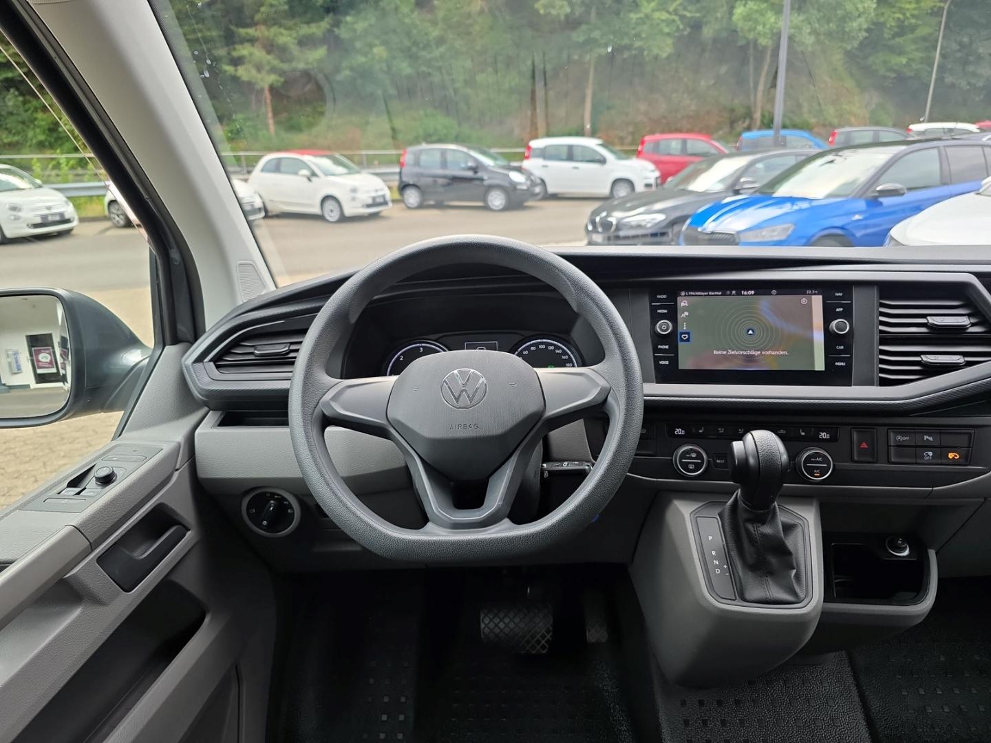 Volkswagen T6.1 Caravelle Comfortline 2.0 TDI Navi AHK