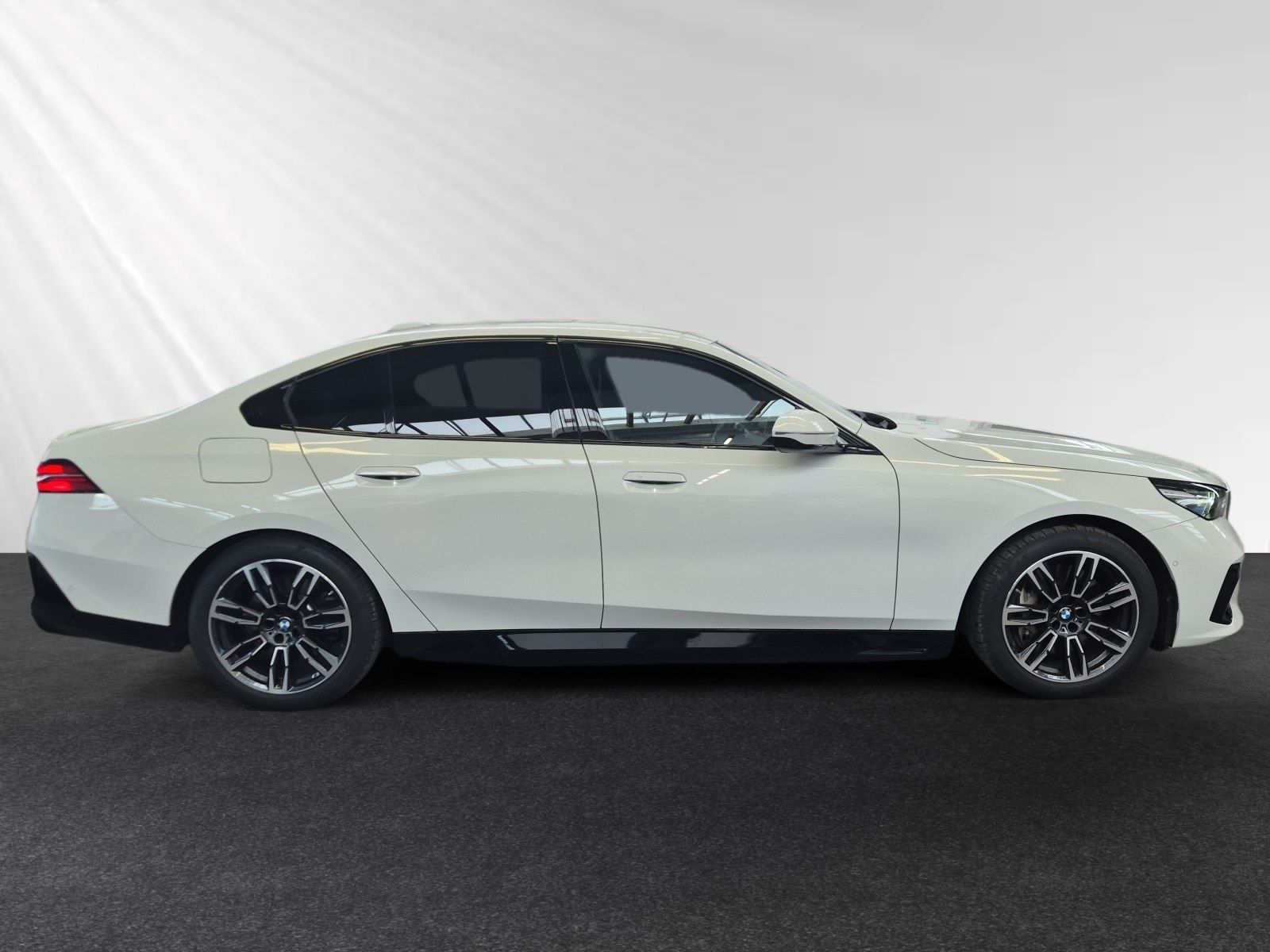 BMW 550 - Bild 2