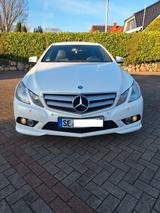 Mercedes-Benz E 200 CGI, AMG-Sportpaket, Diamantweiss - Mercedes-Benz E 200: Coupe, Cgi