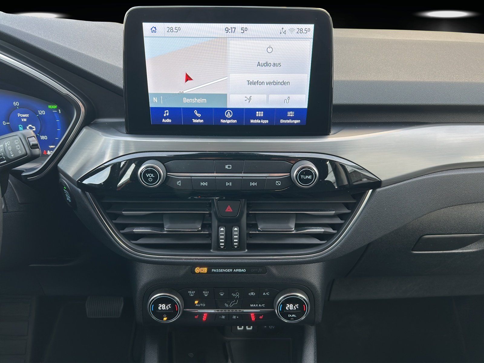 Fahrzeugabbildung Ford Kuga 2.5 PHEV Titanium Aut./ACC/AHK/KAMERA/NAVI/