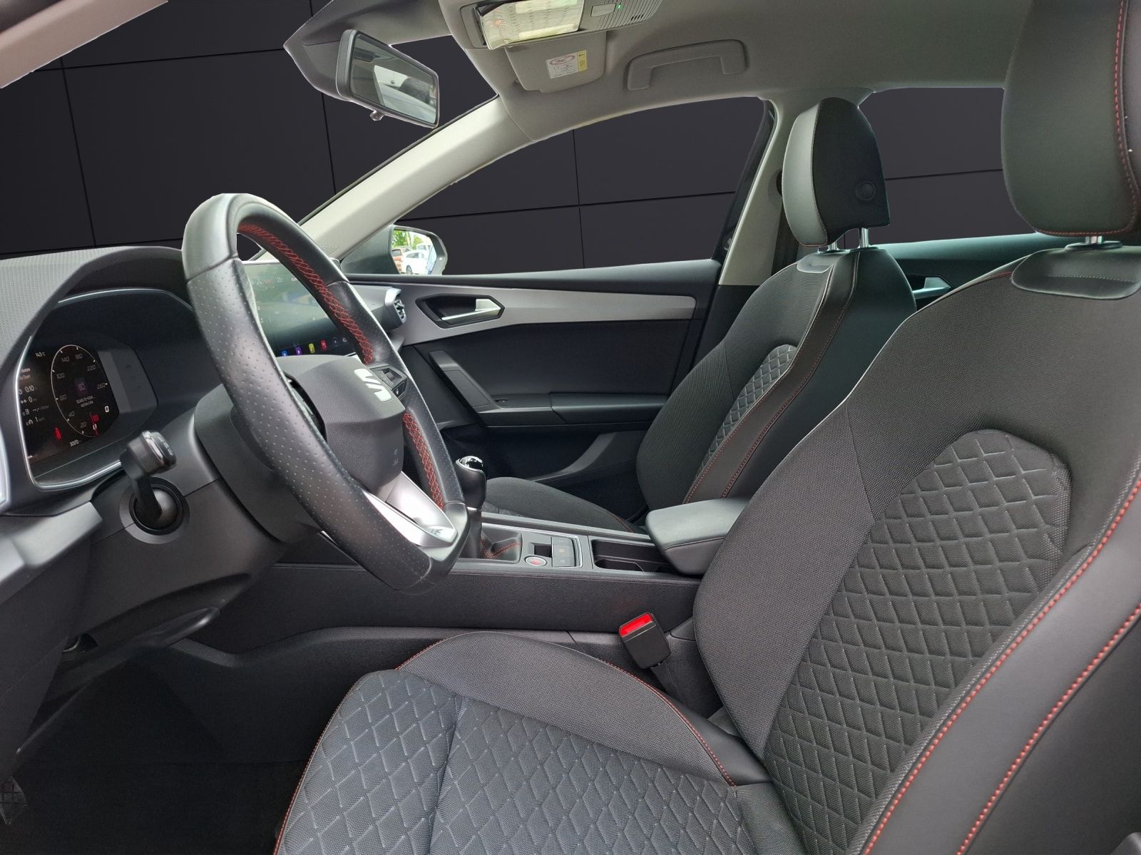 Fahrzeugabbildung SEAT Leon TDI FR-Line LED Navi GRA PDC SH LM