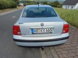 Volkswagen Passat 1.9 TDI Basis 2. HAND AHK - Volkswagen Passat mit Diesel-Antrieb: Limousine, Euro3, 1.9