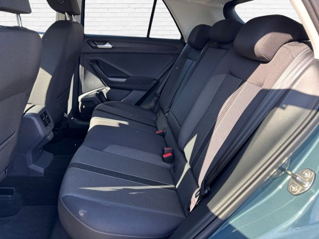 Fahrzeugabbildung Volkswagen T-Roc Life DSG KLIMA LED NAVI ALU