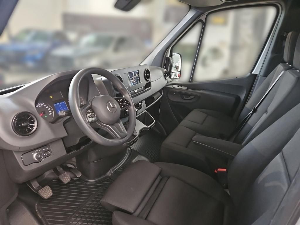 Fahrzeugabbildung Mercedes-Benz Sprinter 315 Kasten L3H2 Schwingsitz 360°SHZ Nav