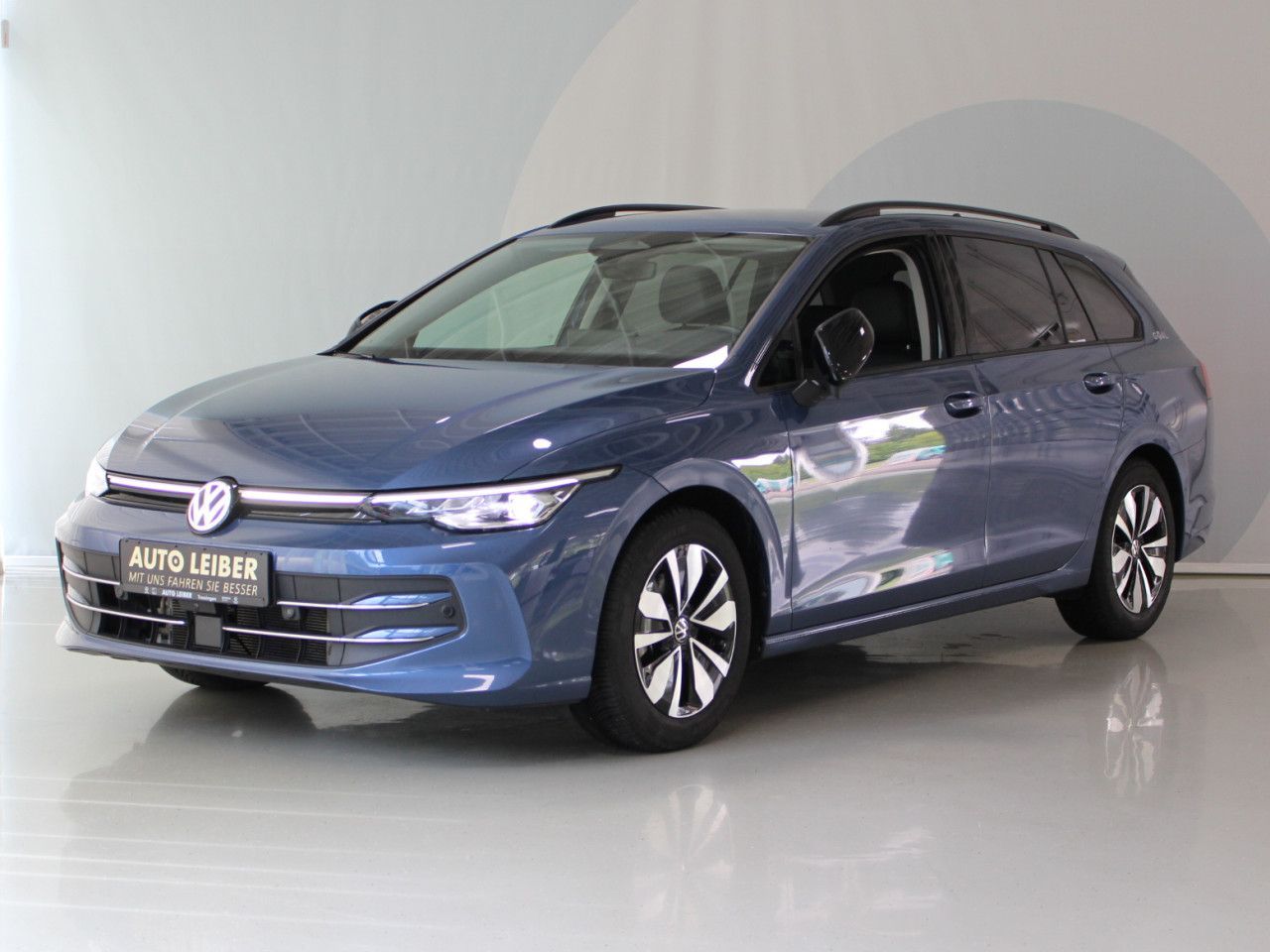 Fahrzeugabbildung Volkswagen Golf Variant 1.5 eTSI Goal 360/AHK/Navi/ACC