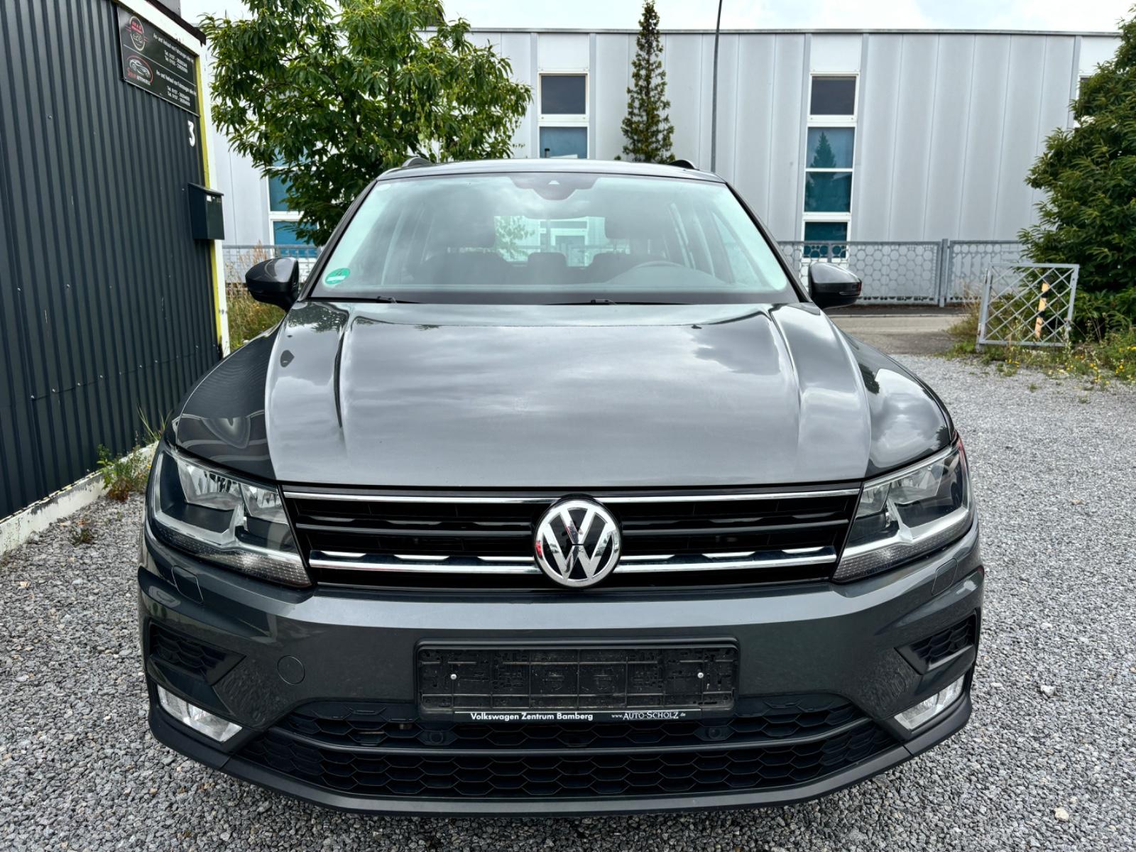 Volkswagen Tiguan Comfortline 4Motion/DSG/AHK/NAVI/SHZ