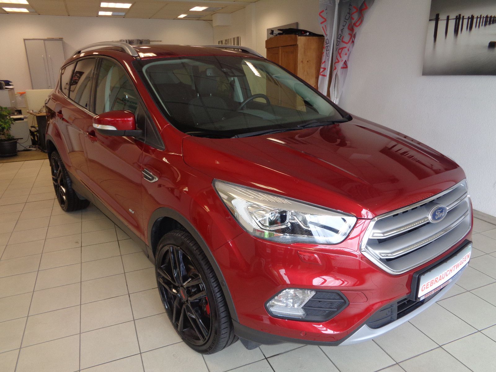 Fahrzeugabbildung Ford Kuga Titanium/ Allrad/ AHK /Kamera